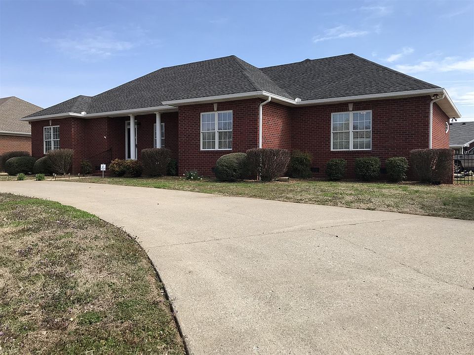 1st image of 308 Green Hills Dr