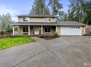 401 E Lakeshore Dr, Allyn, WA 98524