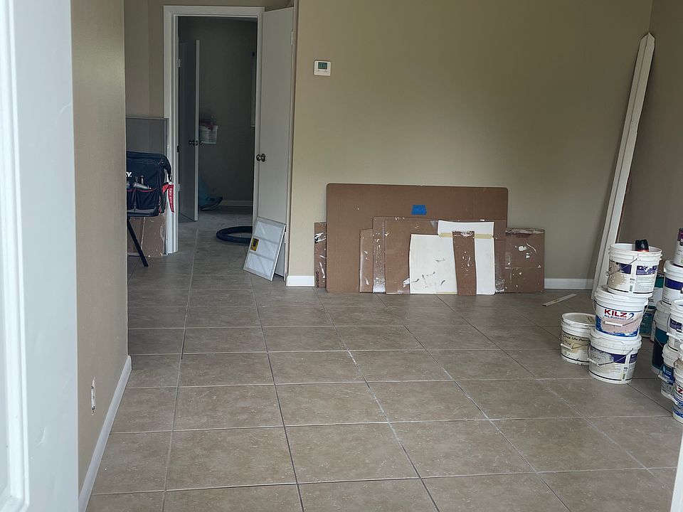1st image of 105 SE 4th Ave #2