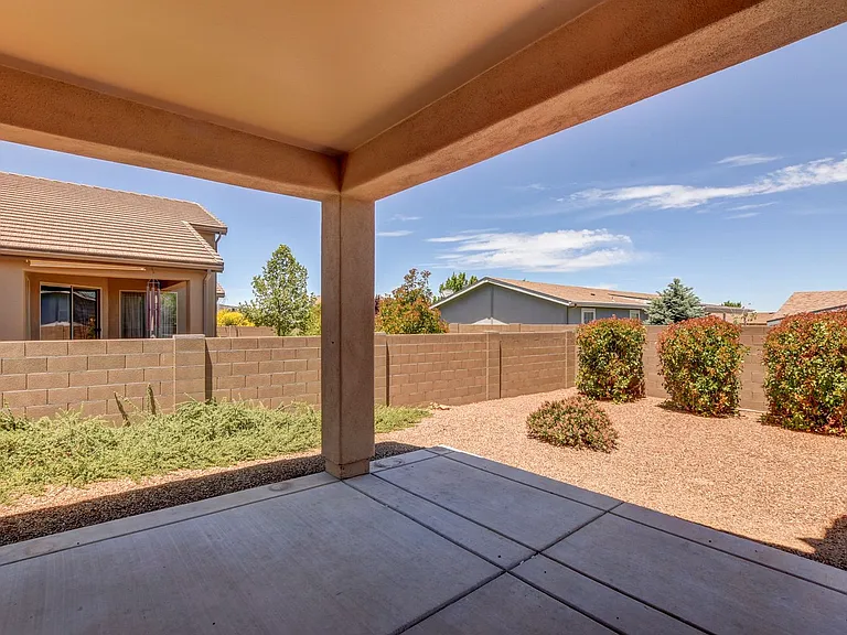 1712 Claire St — Photo 22