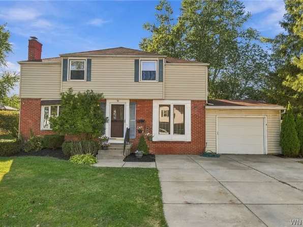 38 Eastvale Ct, Cheektowaga, NY 14225