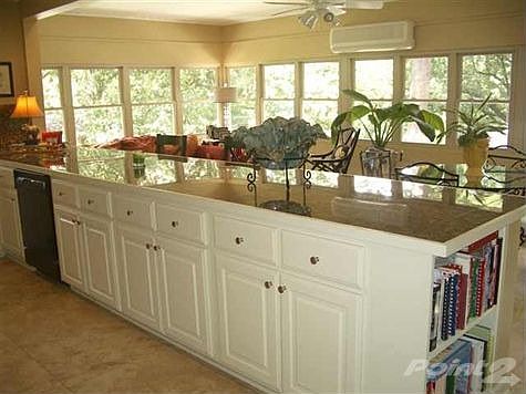 5th image of 54 Pine Manor Dr