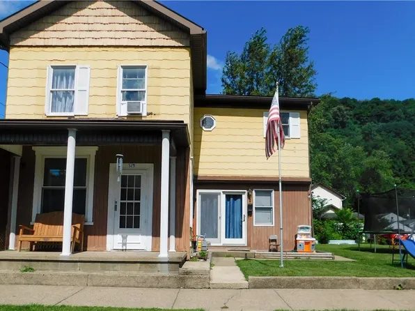529 Commerce St, Wellsville, OH 43968
