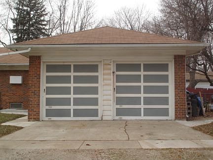 Attached Garage