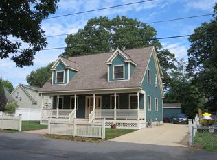 108 Commonwealth Ave, Lowell, MA 01852