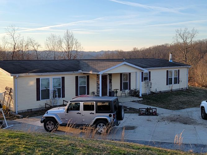 1st image of 164 Plainview Dr