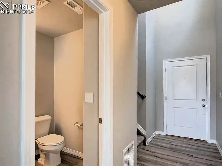7813 Tent Rock — Photo 15