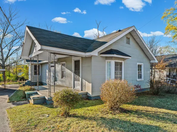 215 Virginia Ave, Greenville, SC 29611