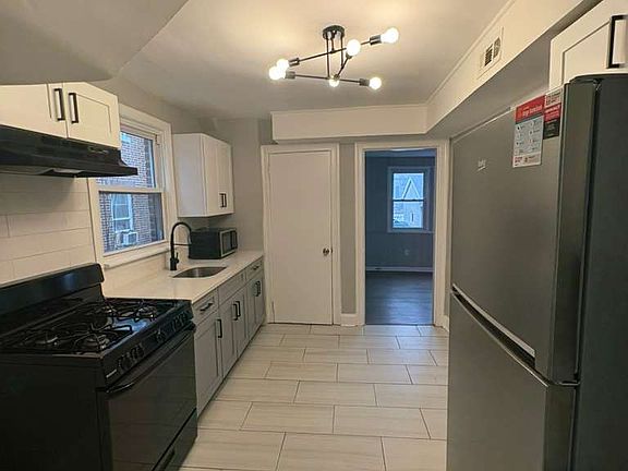 2nd image of 14 Poe Ave Floor 1