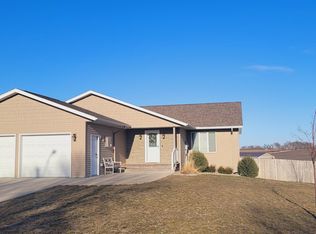340 Northwood Dr, Cottonwood, MN 56229