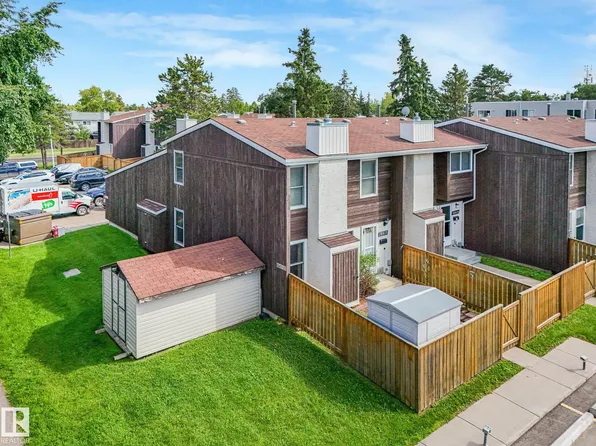 18417 66th Ave NW, Edmonton, AB T5T 2M1
