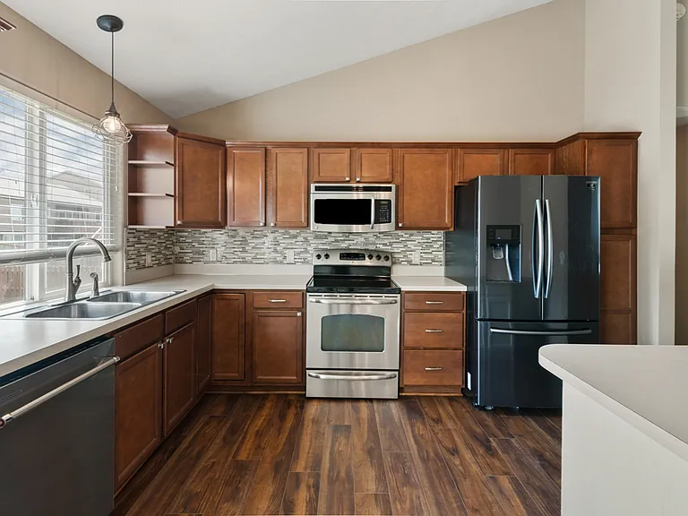 6107 S 190th Ter — Photo 14
