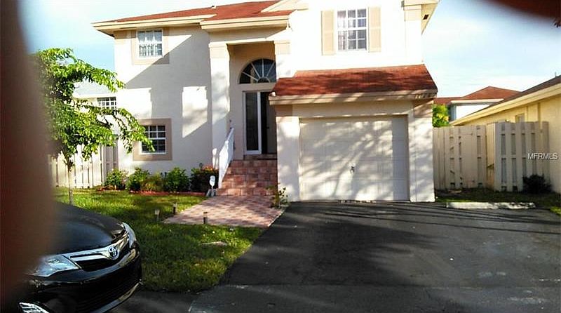 1st image of 10747 NW 37th Pl