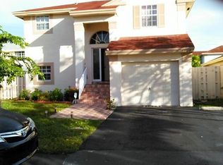 10747 NW 37th Pl, Sunrise, FL 33351