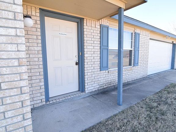 4th image of 3102 Tom Lockett Dr