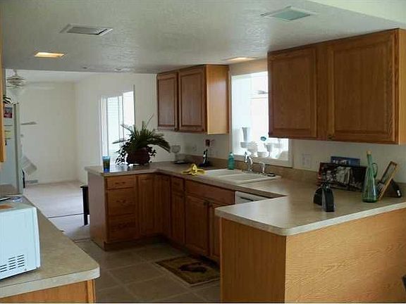 5th image of 29693 E Broadway St