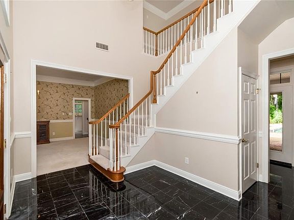 4th image of 2708 Churchbell Dr