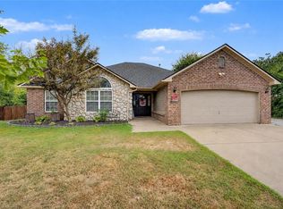 22575 Meadow St, Siloam Springs, AR 72761