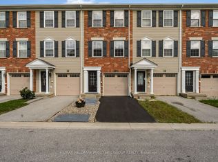 91 Coughlin Rd #19, Barrie, ON L4N 0L6