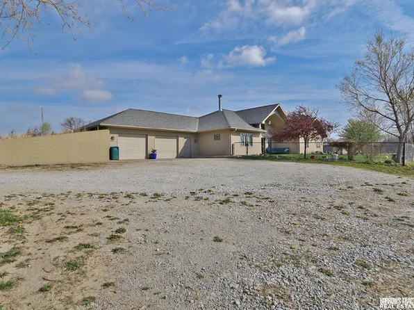 21806 S 190th St, Adams, NE 68301