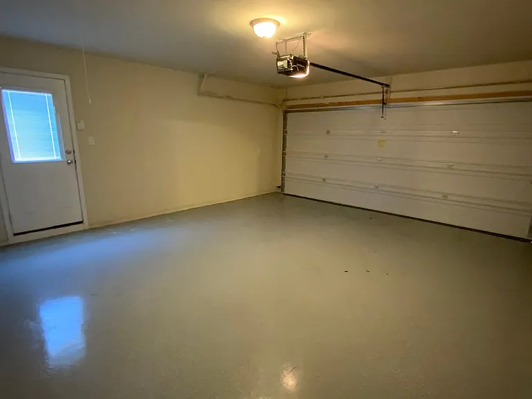 5911 Hopkins Dr — Photo 18