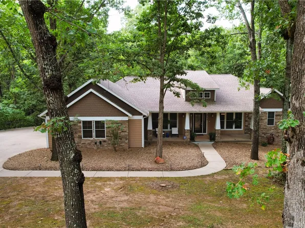 8543 E Plentywood Rd, Bentonville, AR 72712