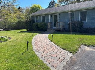 49 Auburn Rd, South Kingstown, RI 02879