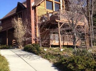 964 Nadlehorn Dr, Lake Arrowhead, CA 92352