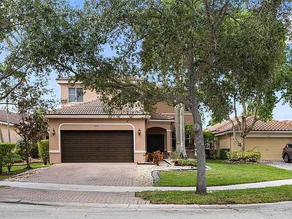 3rd image of 1532 Winterberry Ln