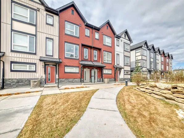 11 NE Evanscrest Mews NW #306, Calgary, AB T3P 0Y1