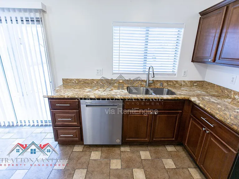 110 N Cholla St — Photo 20