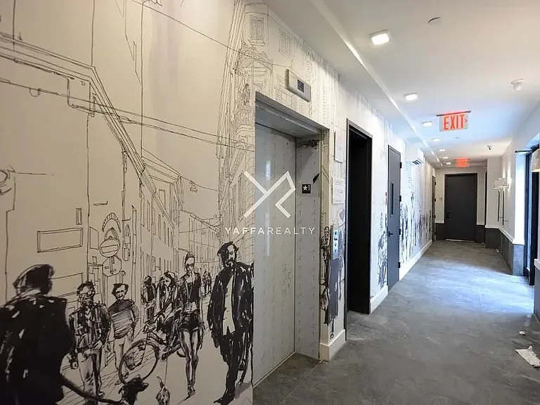 806 Saint Johns Pl #2B — Photo 9