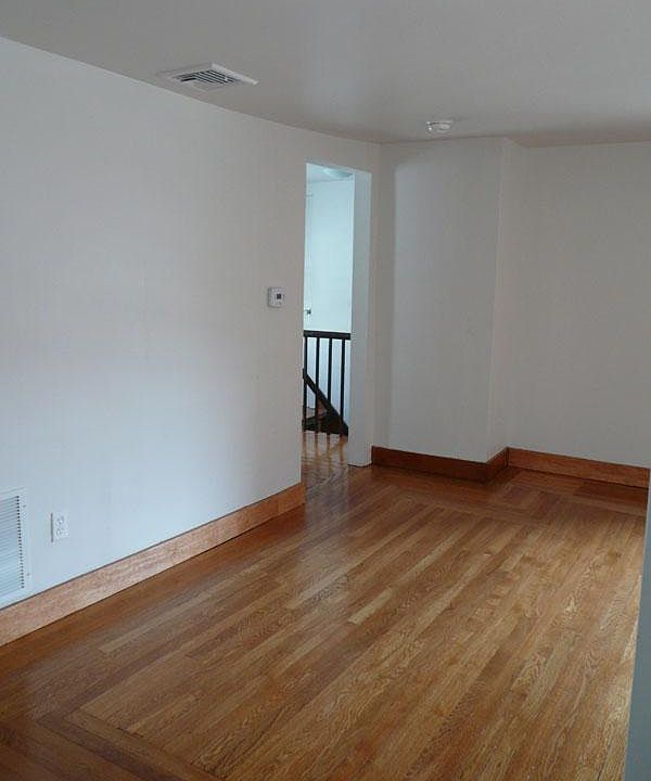 Living to Front-entry central landing