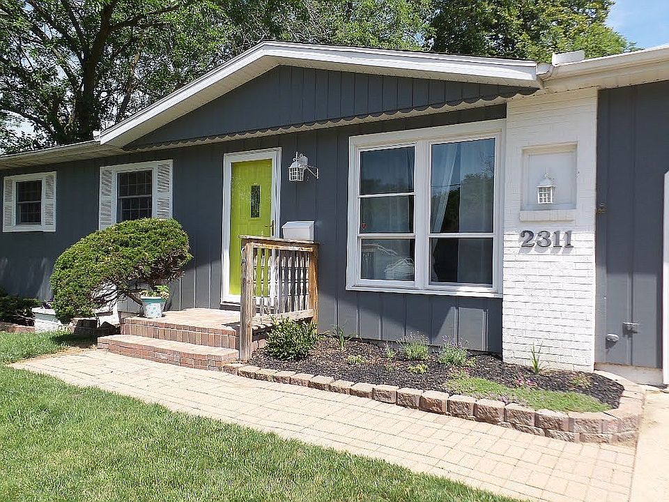 1st image of 2311 W Kensington Dr