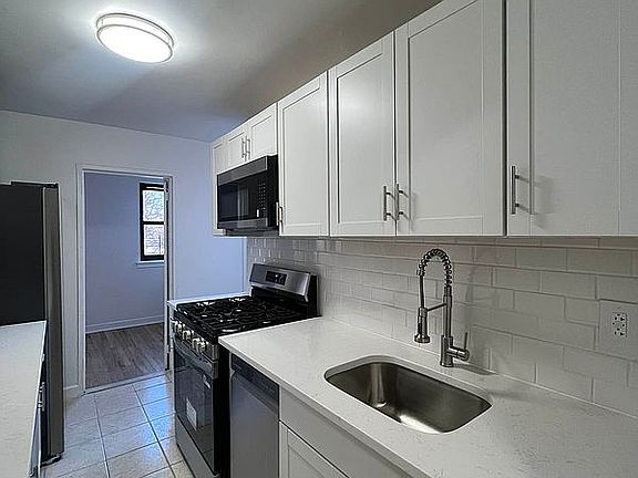 3rd image of 3260 Netherland Ave APT 3D