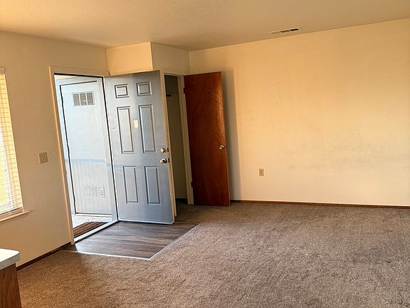 3rd image of 3539 Stanislaus St #B