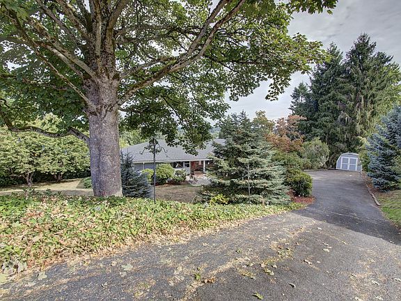 4th image of 4104 E 14th St