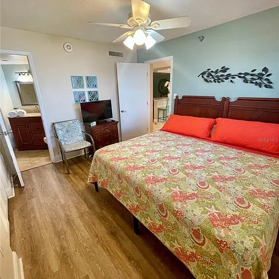 1290 Gulf Blvd #1003 — Photo 22