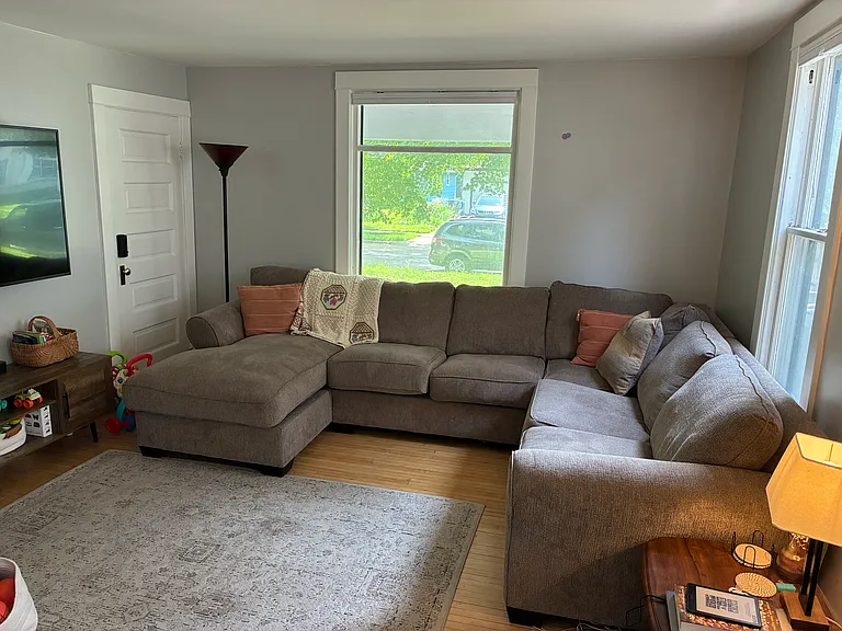 1826 Pierce St NE #1 — Photo 2