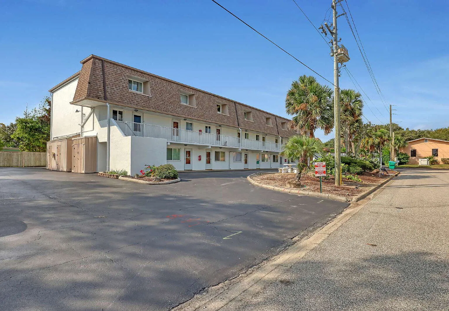 1 bed, 1.0 bath, 525 sqft, $1,000 — Photo 2