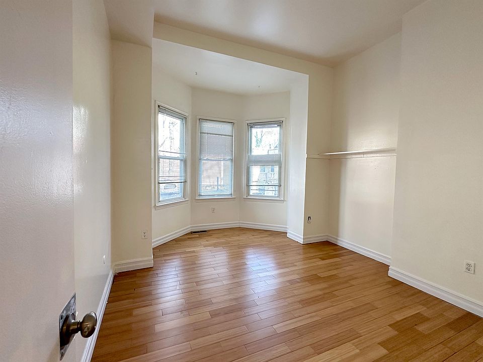 Bedroom BEFORE Virtual Staging