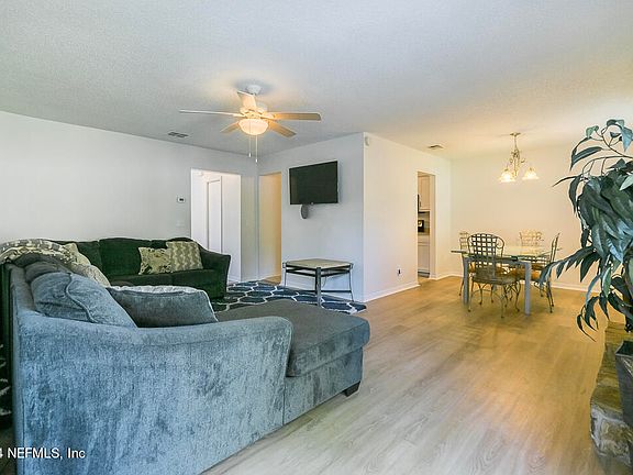 5th image of 11676 TANAGER Drive
