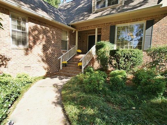2nd image of 16021 Deaton Dr SE