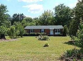 1925 E Seven Pines St, Darlington, SC 29532