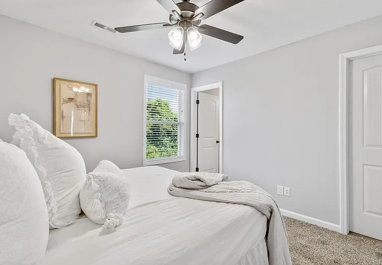1115 Hillwood Dr — Photo 12