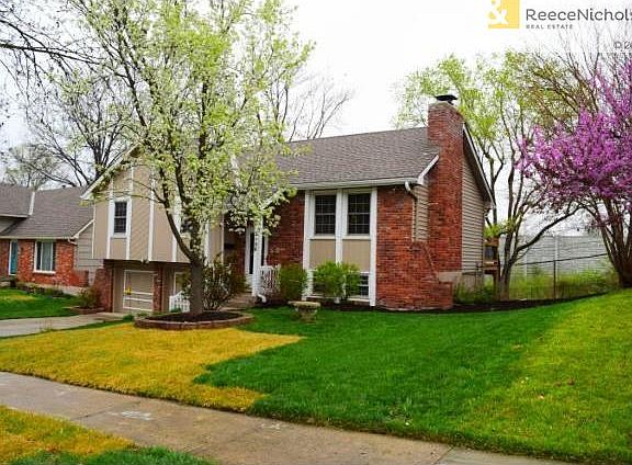 2nd image of 3706 E 104th St