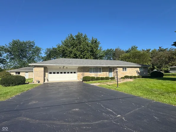 1865 Cicero Rd, Noblesville, IN 46060