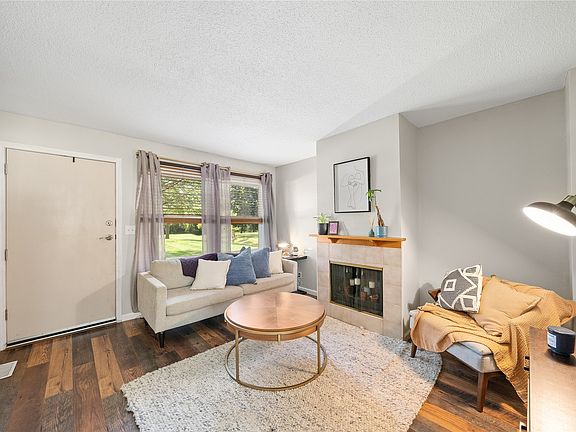 5th image of 816 NW Greenwood St #56