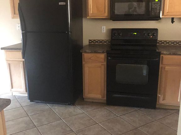 3rd image of 2627 W Sawtooth Way