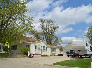 403 Iowa Ave SW, Orange City, IA 51041